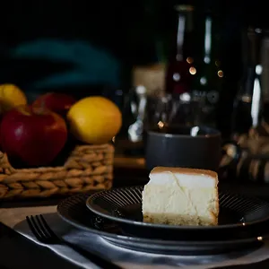 https://urbanspace-apartament-64.hotelswroclaw.com