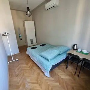 https://fantastic-krk-kr63-pokj-f.krakowhotelspoland.com