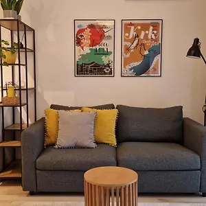 https://apt-modern-citybeat10.krakowhotelspoland.com