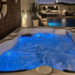 https://villa-o-canto-vale-parra-swimming-pool-wifi-by-bedzy.hotelaalgarve.com